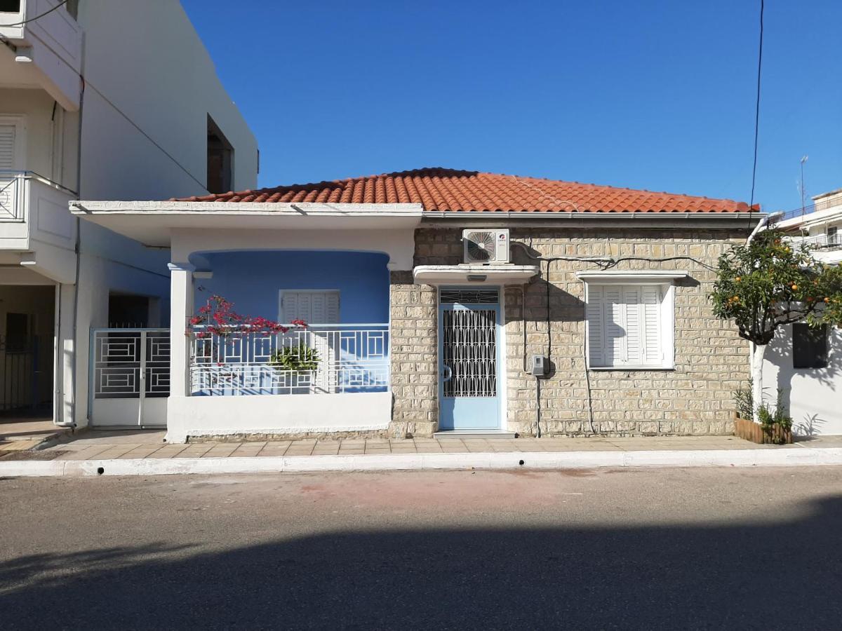 Mesolóngion Ανακαινισμενη Μονοκατοικια 125 Τμ Στο Κεντρο Με Κηποヴィラ エクステリア 写真