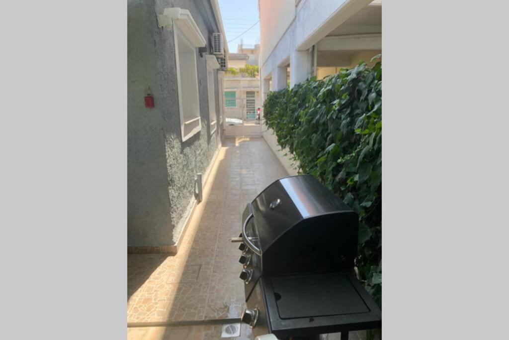 Mesolóngion Ανακαινισμενη Μονοκατοικια 125 Τμ Στο Κεντρο Με Κηποヴィラ エクステリア 写真