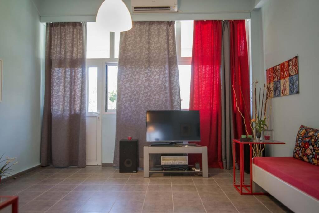 Mesolóngion Ανακαινισμενη Μονοκατοικια 125 Τμ Στο Κεντρο Με Κηποヴィラ エクステリア 写真
